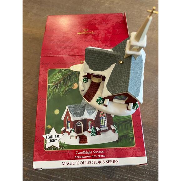 Hallmark Ornament Candlelight Services Church in orig box 2001 - Picture 2 of 7